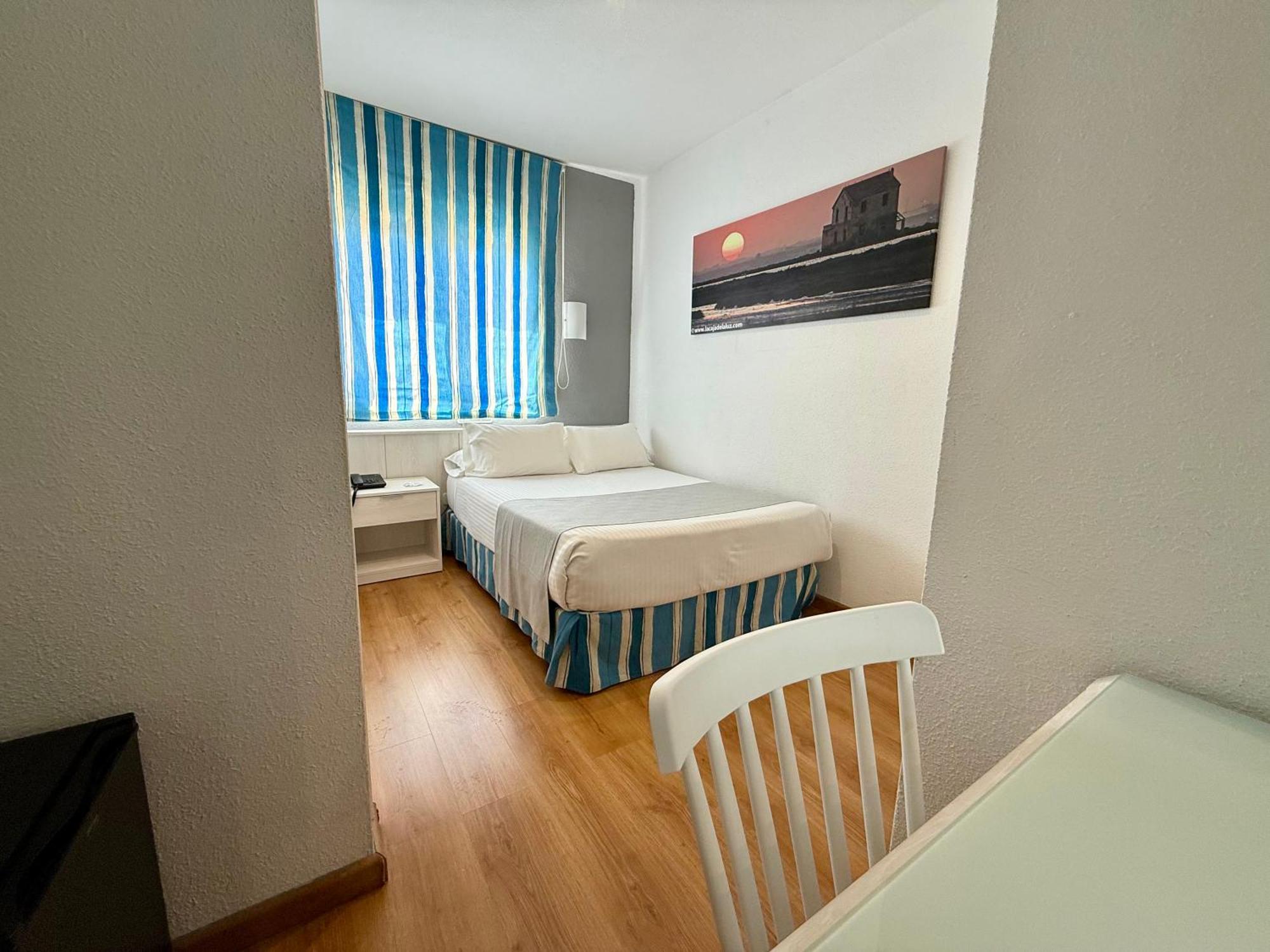 Hotel Neptuno San Pedro del Pinatar Quarto foto