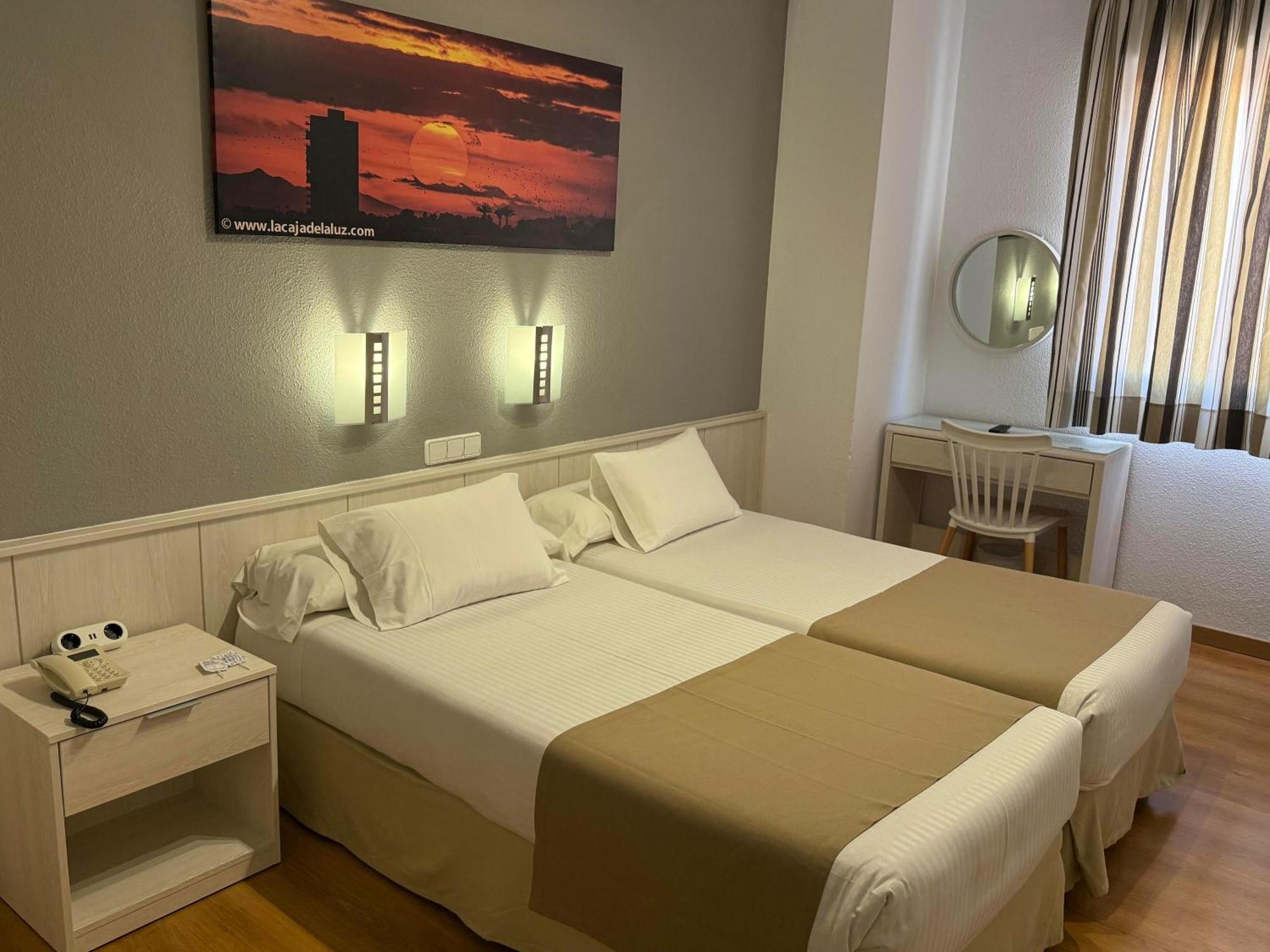 Hotel Neptuno San Pedro del Pinatar Quarto foto